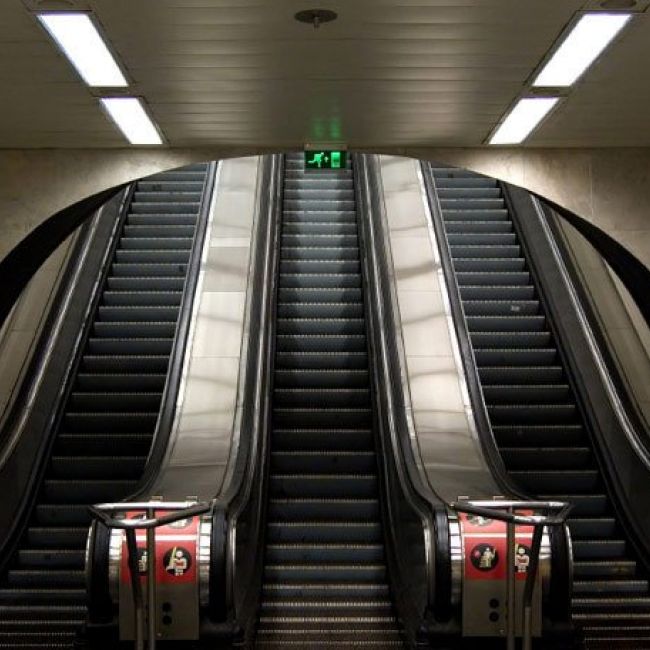 Mantenimiento de escaleras mecánicas